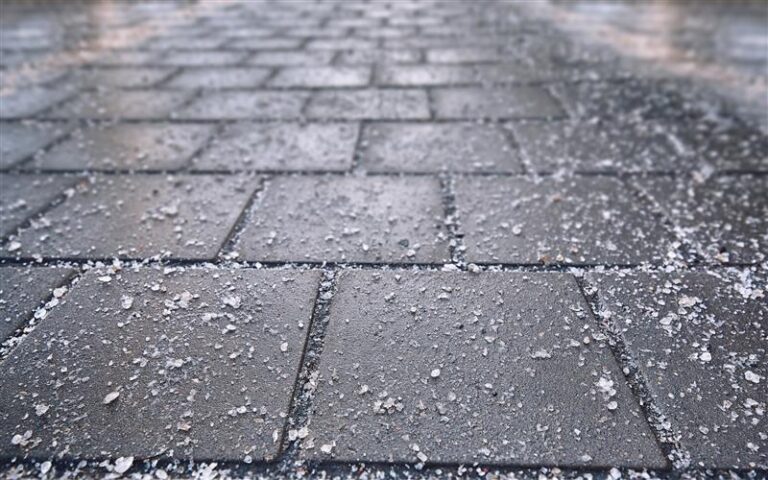 salt spraders for winter season